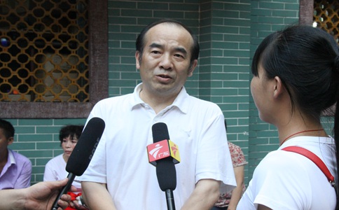 广州圣丹福医院蔡院长接受媒体采访